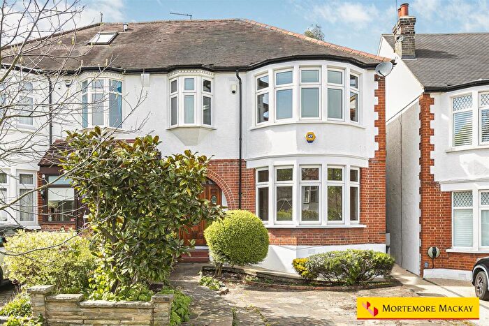 4 Bedroom Semi Detached House For Sale In Woodland Way, London, N21