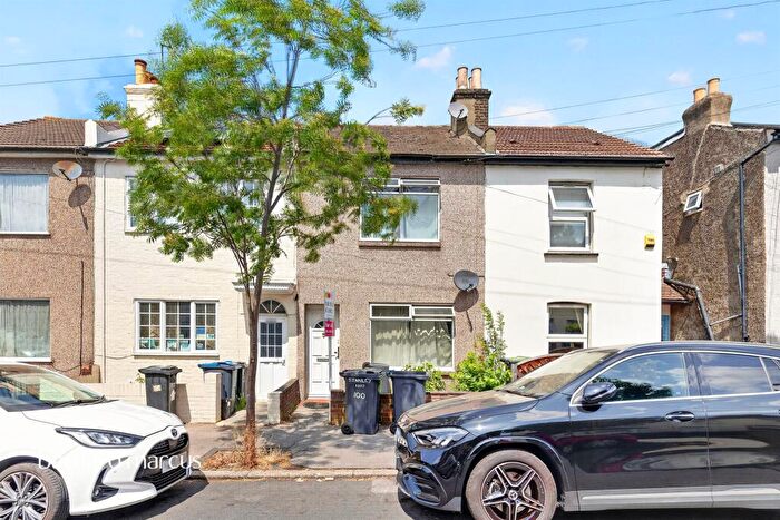3 Bedroom Terraced House For Sale In Stanley Road, Croydon, CR0