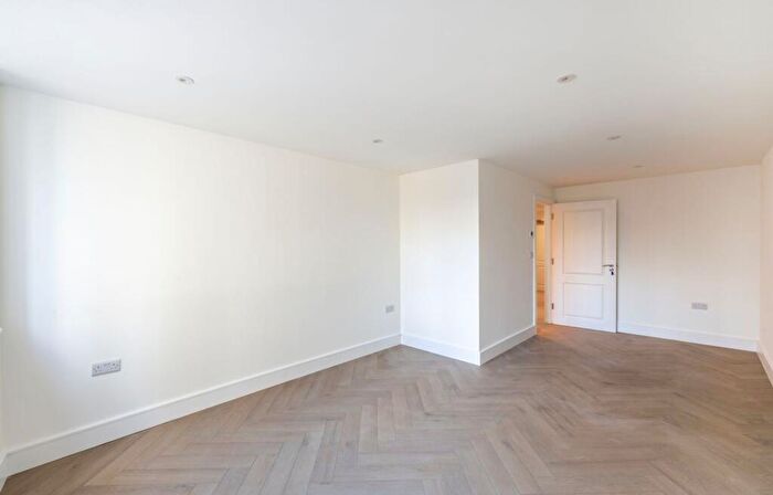 1 Bedroom Property To Rent In A High Street, Croydon, CR0