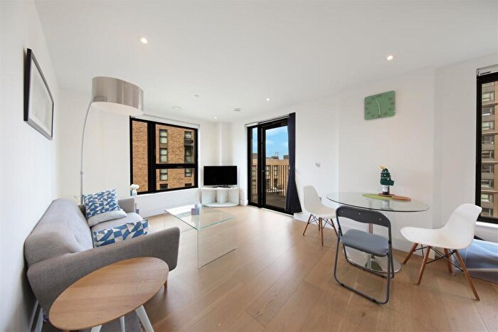 2 Bedroom Flat To Rent In Engineers Way, Wembley, Middlesex, HA9