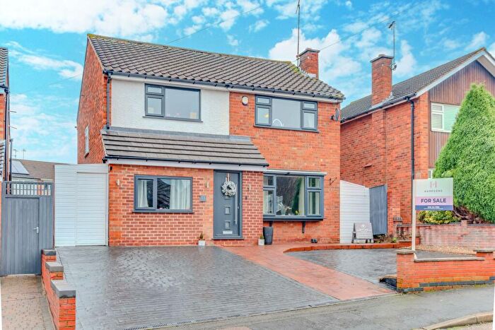 3 Bedroom Detached House For Sale In Pits Avenue, Braunstone Town, LE3