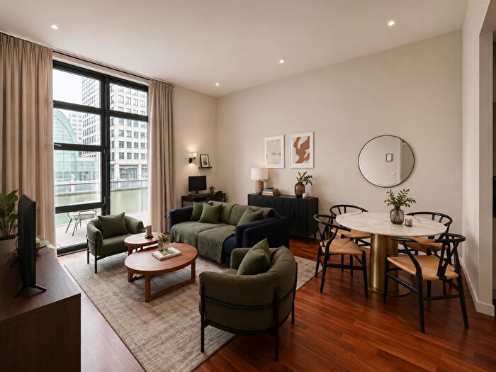 2 Bedroom Apartment To Rent In Discovery Dock West, South Quay Square, E14
