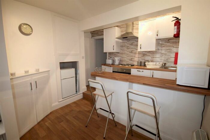 1 Bedroom Private Hall To Rent In Flat, B Church Street, Durham, County Durham, DH1