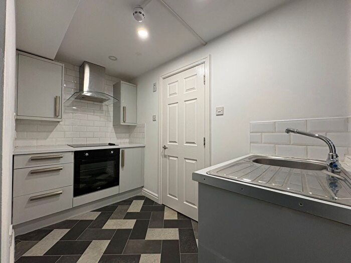 1 Bedroom Flat To Rent In Bloomfield Road, Blackpool, FY1