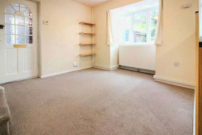 1 Bedroom Property To Rent In Warwick Court, Bicester, OX26