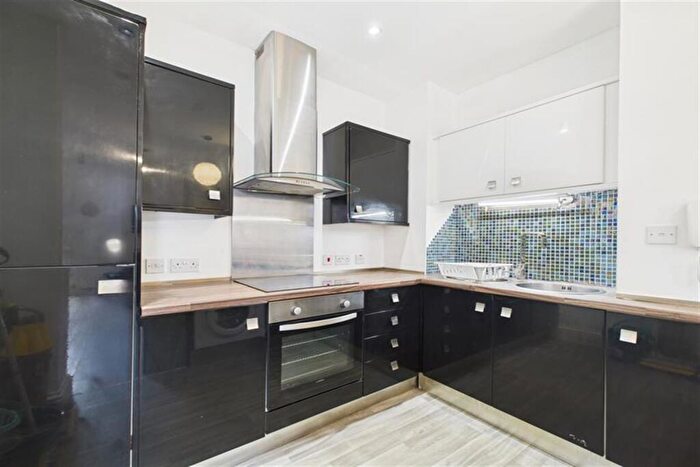 3 Bedroom Flat To Rent In Glenthorn Road, Newcastle Upon Tyne, NE2