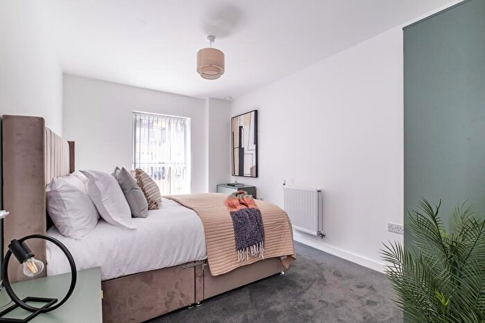 2 Bedroom Flat To Rent In Brumwell Avenue Woolwich, SE18