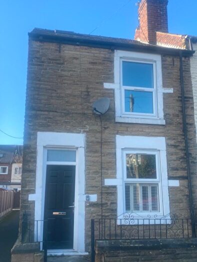3 Bedroom End Of Terrace House For Sale In West Avenue, Bolton-upon-dearne, S63