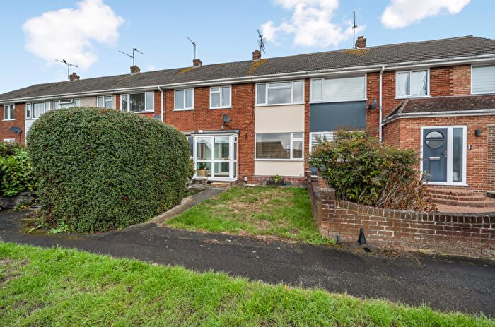 3 Bedroom Semi-Detached House For Sale In Witham Way, Stratton St Margaret, Swindon, SN2