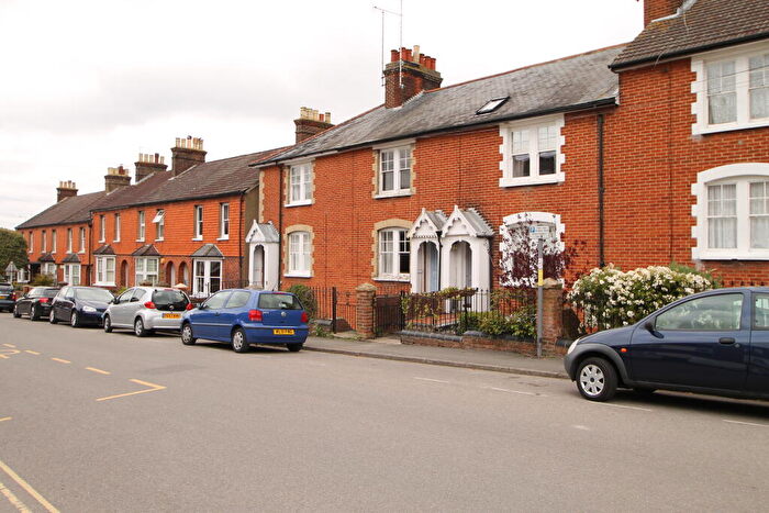 2 Bedroom House To Rent In Guildford, GU1