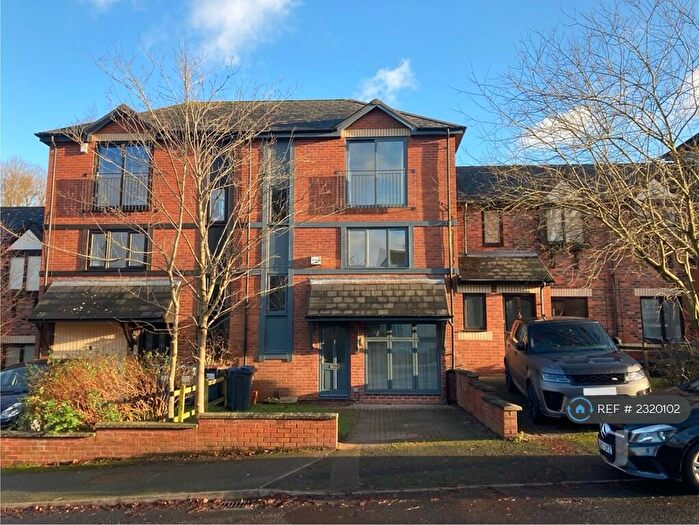4 Bedroom Terraced House To Rent In Park Hill Road, Birmingham, B17