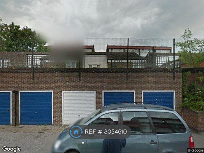 3 Bedroom Maisonette To Rent In Seabrooke Rise, Grays, RM17