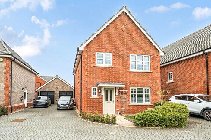 3 Bedroom House For Sale In Ford's Croft, Thame, OX9