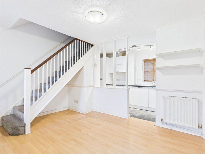 1 Bedroom Terraced House To Rent In Jonquil Gardens, Hampton, TW12