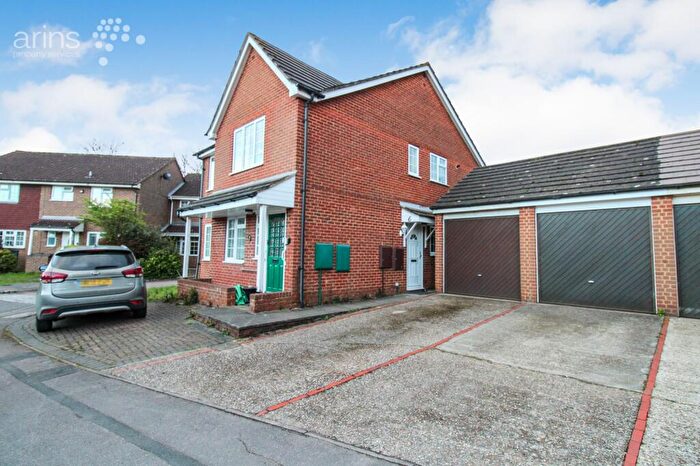 2 Bedroom Flat To Rent In Durand Road, Earley, RG6