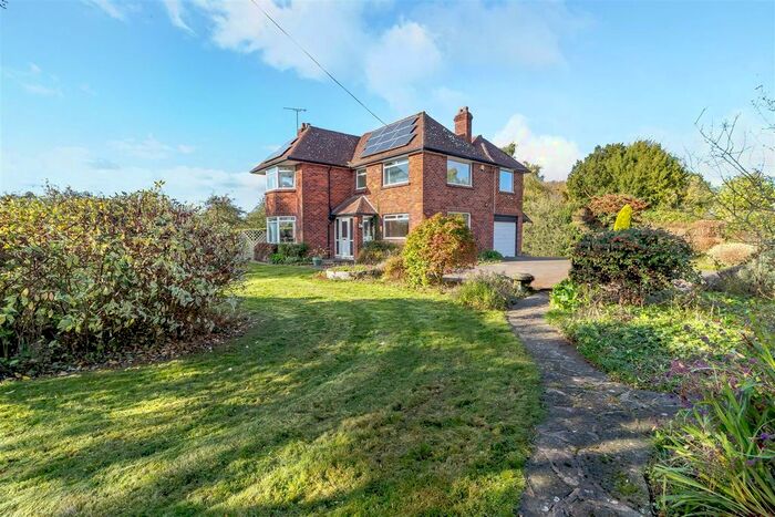 5 Bedroom Detached House For Sale In Wintles Hill, Westbury-On-Severn GL14