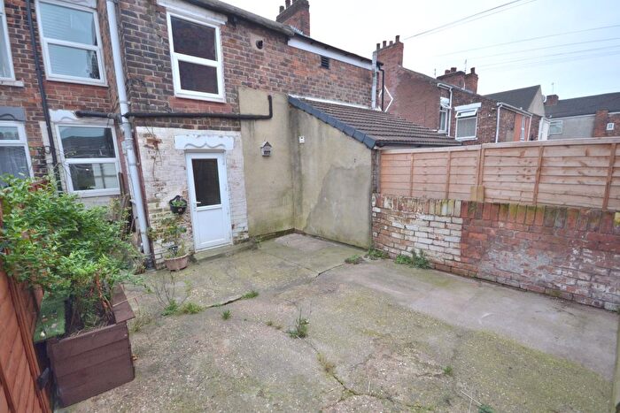 3 Bedroom Terraced House For Sale In Buckingham Street, Hull, HU8