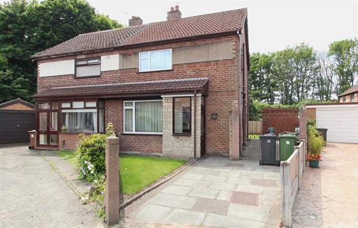 3 Bedroom Semi-Detached House For Sale In Hathaway, Maghull, Liverpool, L31
