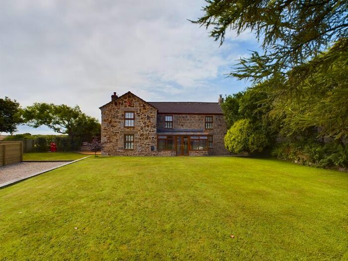 3 Bedroom Cottage To Rent In Blue Stone, Four Lanes, Redruth, TR16