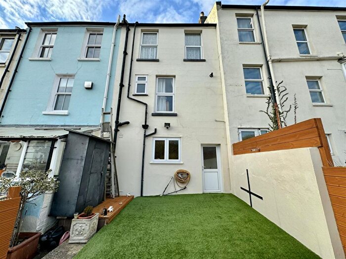 3 Bedroom Terraced House For Sale In Harold Road, Hastings, TN35