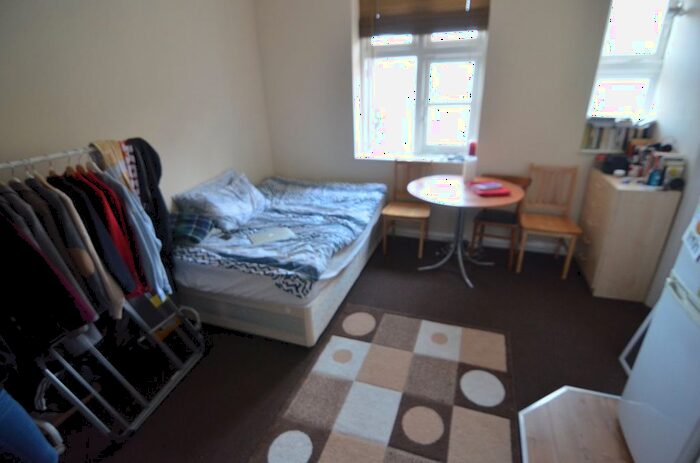 1 Bedroom Property To Rent In High Road Leytonstone, London, E11