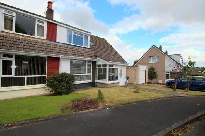 3 Bedroom Semi-Detached House To Rent In Sycamore Place, Stirling, FK8