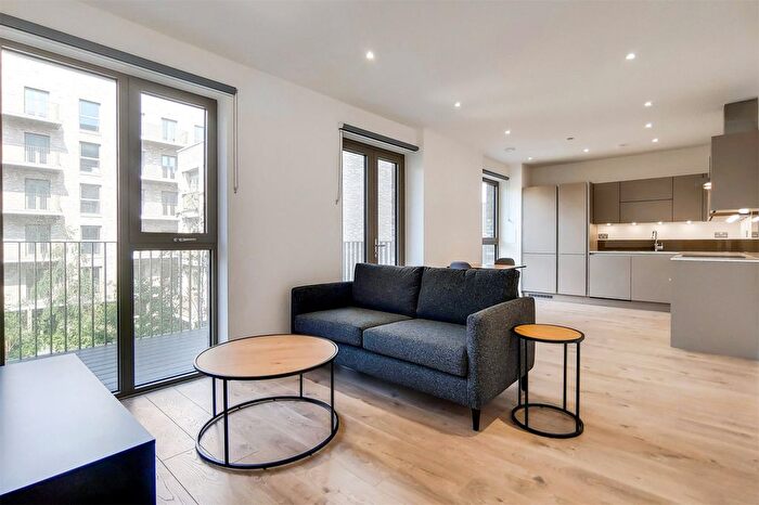 1 Bedroom Flat To Rent In Atlantis Avenue, London, E16