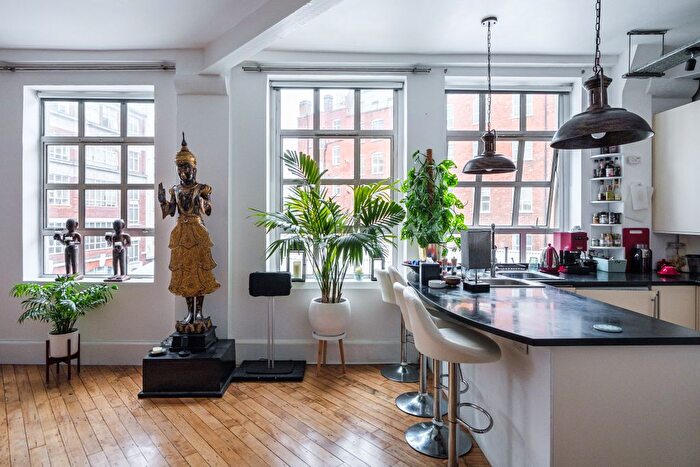 2 Bedroom Flat To Rent In Dingley Place, Old Street, EC1V