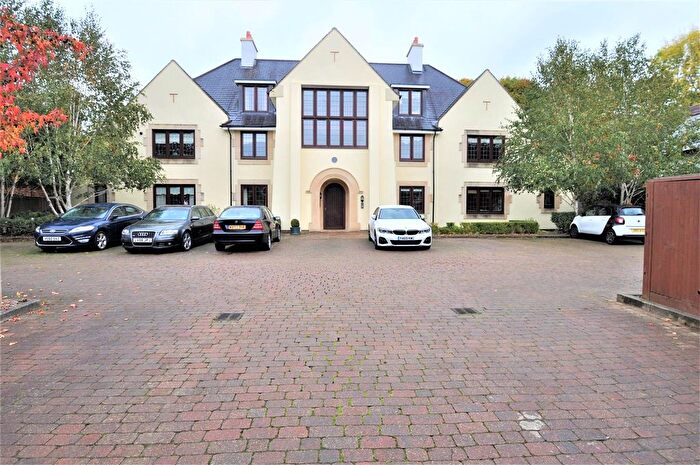 2 Bedroom Flat To Rent In Annesley House, Forster Road, Guildford, GU2