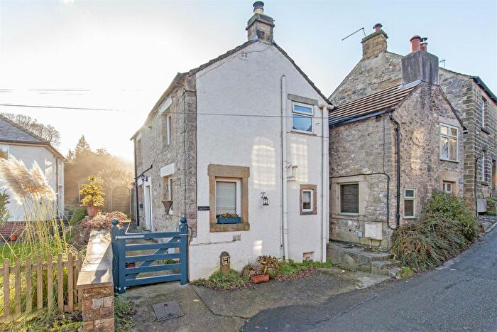2 Bedroom Cottage For Sale In High Street, Stoney Middleton, Hope Valley, S32