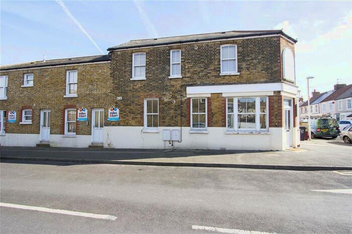2 Bedroom Flat To Rent In Milton Avenue, Margate, CT9