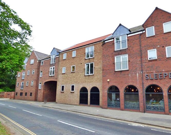 3 Bedroom Flat For Sale In Regal Court, Manor Road, Beverley, HU17