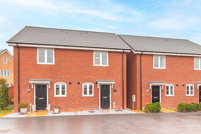 2 Bedroom Semi-Detached House For Sale In Hadrian Crescent, Leighton Buzzard, LU7