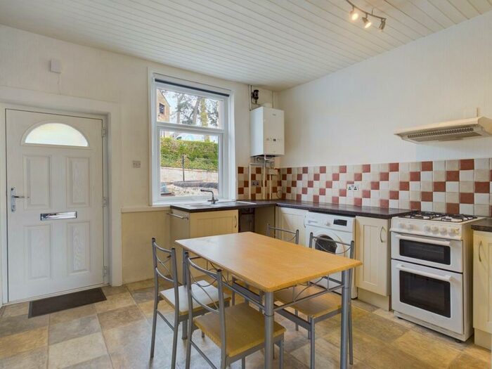 2 Bedroom End Of Terrace House To Rent In Brook Street, Skipton, BD23