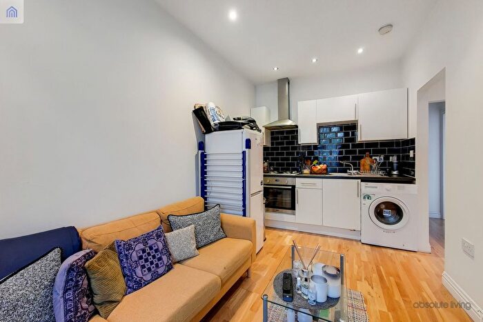 2 Bedroom Flat To Rent In Battersea High Street, Battersea Village, Clapham Junction, SW11