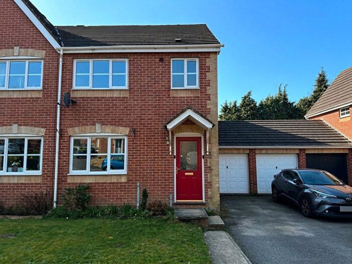 3 Bedroom Property To Rent In Pale Gate Close, Honiton, EX14