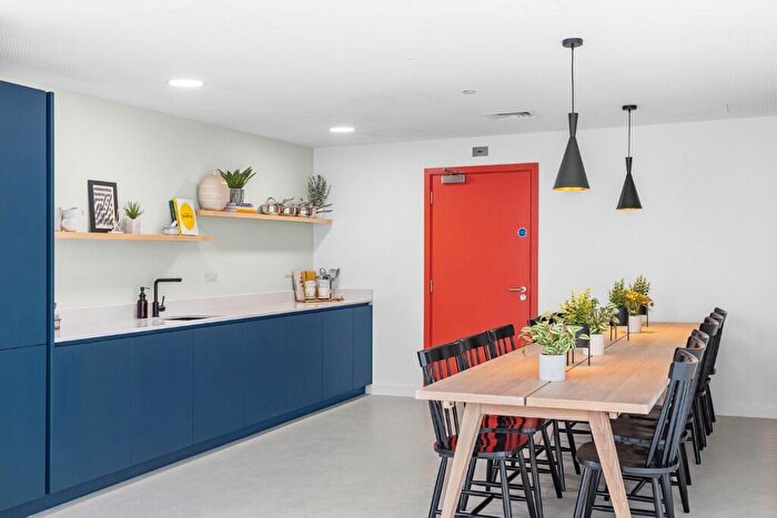 2 Bedroom Apartment For Sale In The Silkworks, London, E10