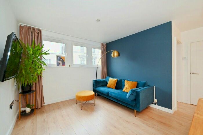 1 Bedroom Flat To Rent In Fulham Road, Chelsea, SW10