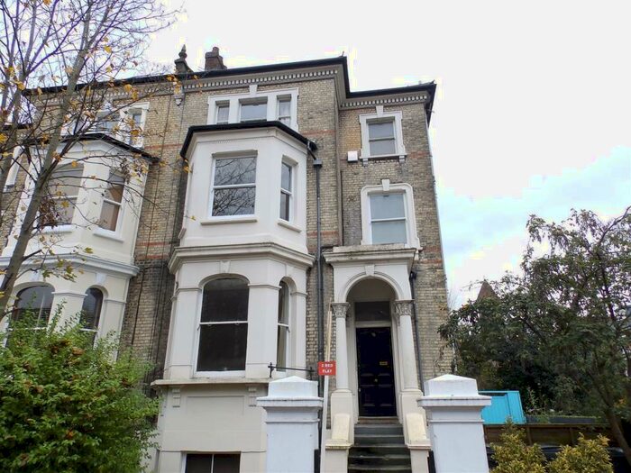 2 Bedroom Flat To Rent In St James Road, Surbiton, KT6