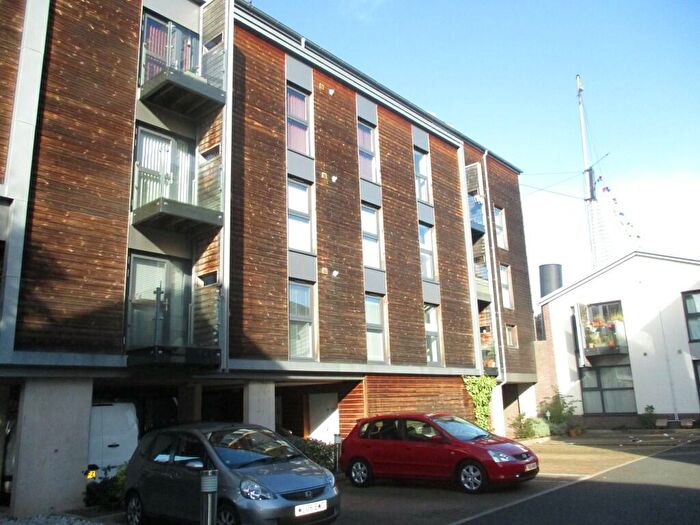 1 Bedroom Apartment To Rent In Harbourside, Great Eastern House, BS1