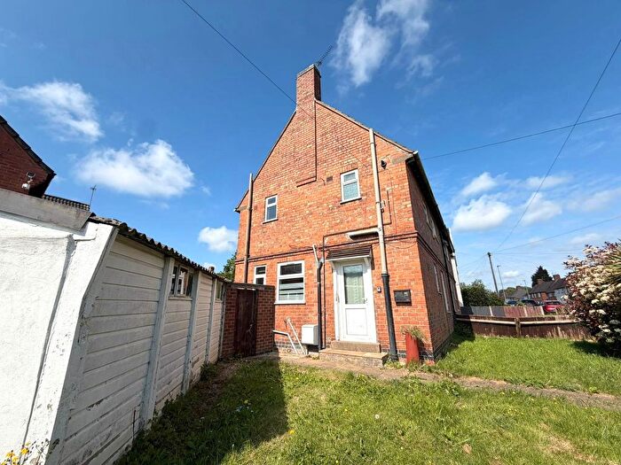 3 Bedroom Semi-Detached House To Rent In Bewicke Road, Leicester, LE3