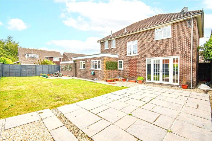 4 Bedroom Detached House For Sale In Speen Place, Speen, Newbury, Berkshire, RG14