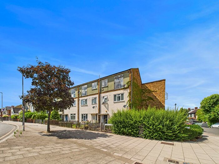 1 Bedroom Flat For Sale In Church Lane, Tooting, SW17