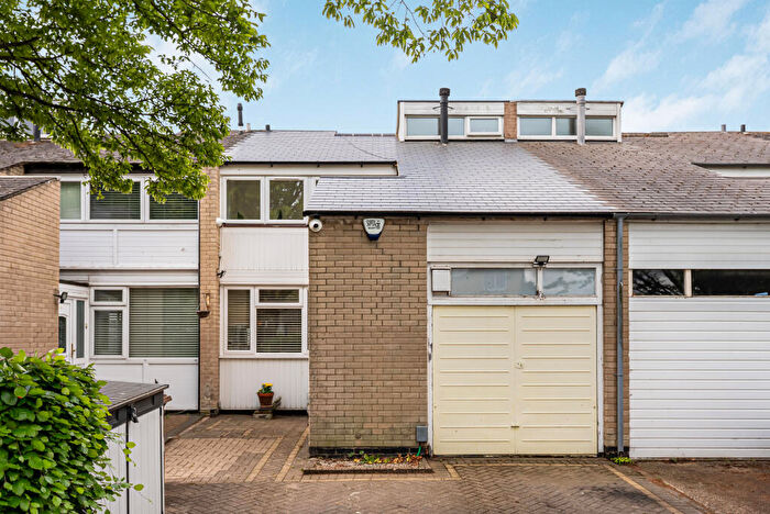 3 Bedroom Terraced House For Sale In Daniells, Welwyn Garden City, AL7