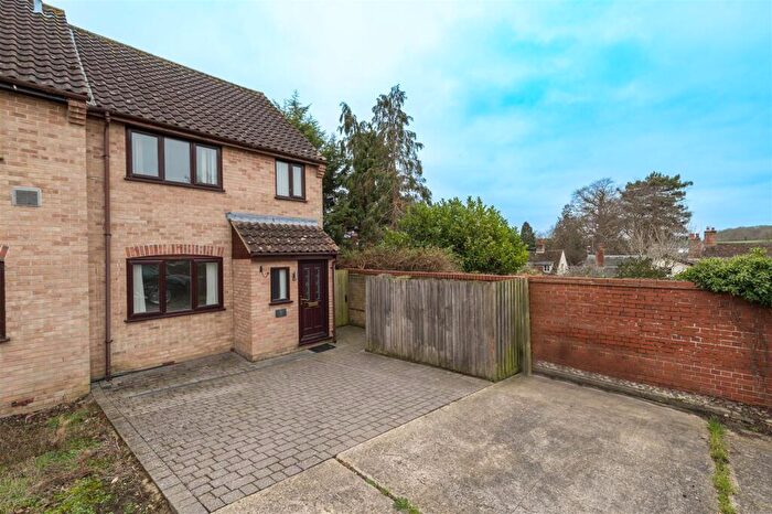 3 Bedroom End Of Terrace House For Sale In Smock Meadow, Bildeston, IP7