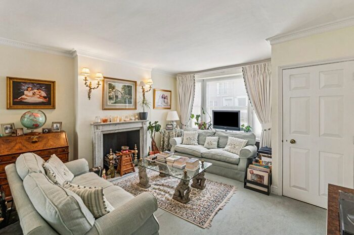 4 Bedroom Terraced House For Sale In Blithfield Street, Kensington, W8