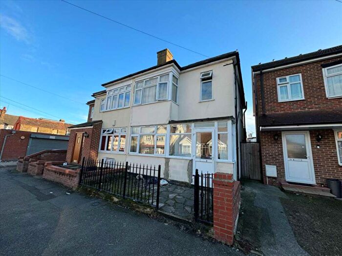 3 Bedroom Semi-Detached House To Rent In Birkbeck Road, Romford, Romford, RM7