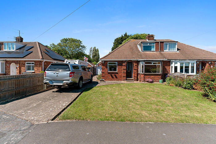 3 Bedroom Semi-Detached Bungalow For Sale In Hawthorne Avenue, New Waltham, DN36