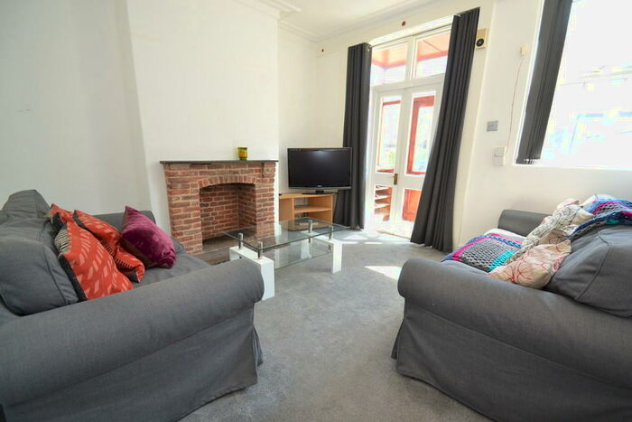 4 Bedroom Terraced House To Rent In Pasture Grove, Chapel Allerton, LS7