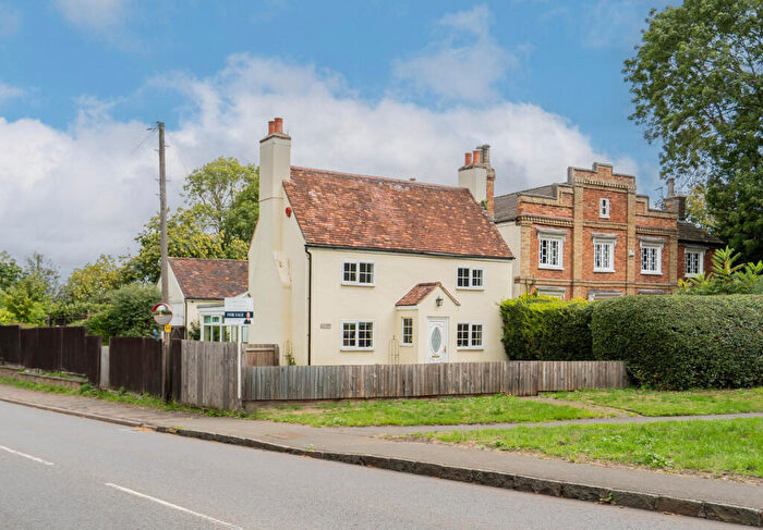 3 Bedroom Detached House For Sale In School Lane, Husborne Crawley, Bedford, MK43